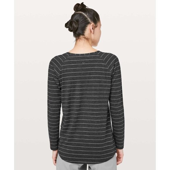 Lululemon Emerald Long Sleeve Short Serve Stripe Heathered Black White - Picture 2 of 5